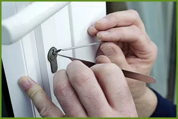 Neighborhood Locksmith Services Plainfield, IL 815-287-0107 - 3-cheap-locksmith-near-me